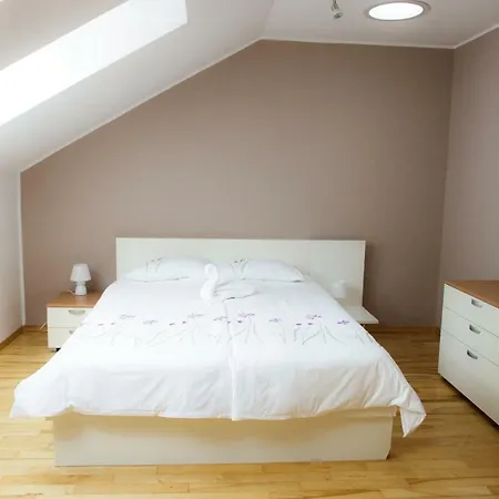 Hisa Krivopeta Apartment *