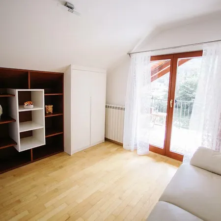 Apartment Hisa Krivopeta